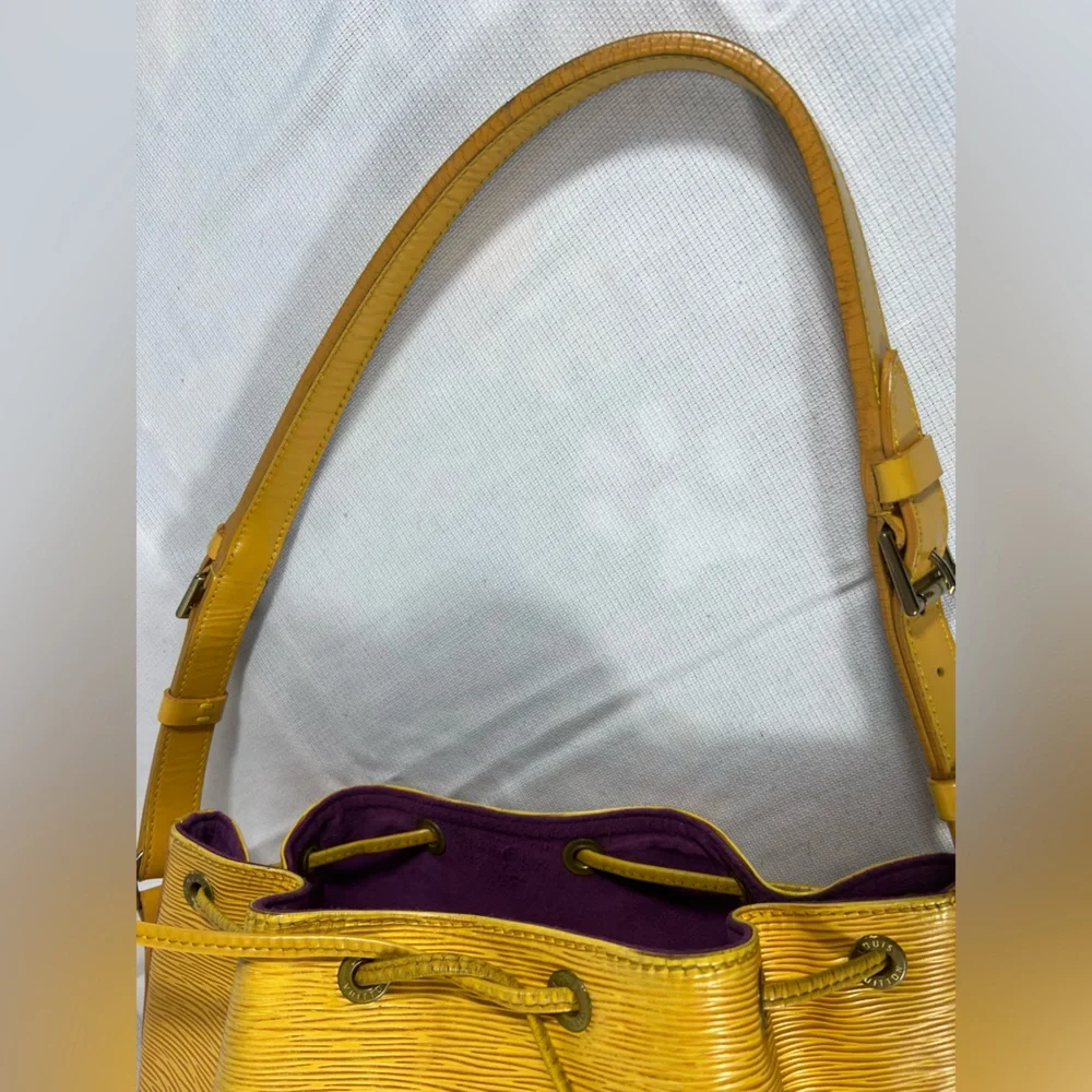 3148: Louis Vuitton Epi Noé GM Kenyan Fawn Yellow Bucket Bag